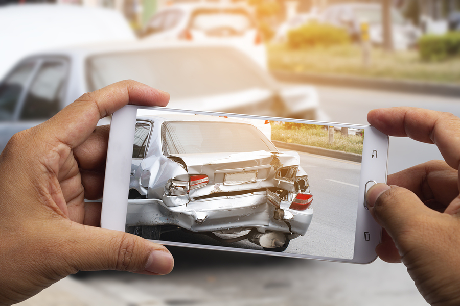 Personal Injury Lawyer Michael Waks explain How to Document a Car Accident Scene in California 